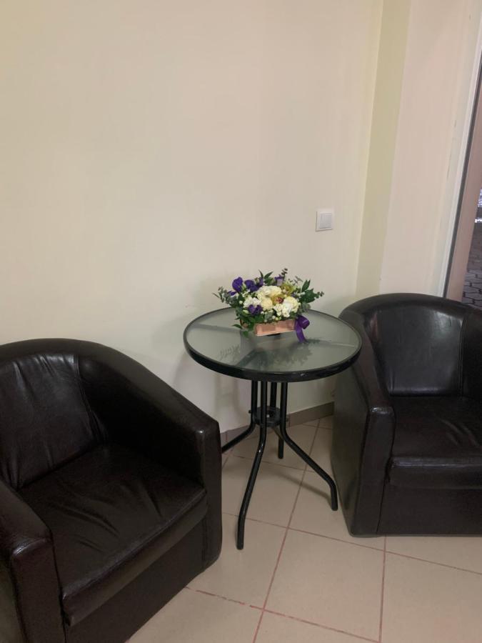 Casa Bucurr Hotel Afumati ภายนอก รูปภาพ