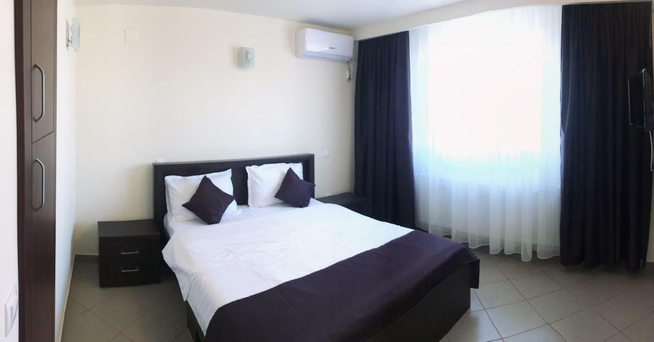 Casa Bucurr Hotel Afumati ภายนอก รูปภาพ